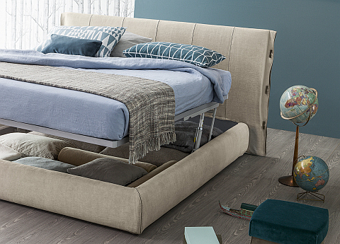Bonaldo Cuff storage bed