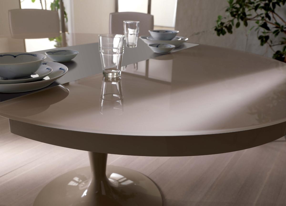 Ozzio Eclipse Round Extending Dining Table