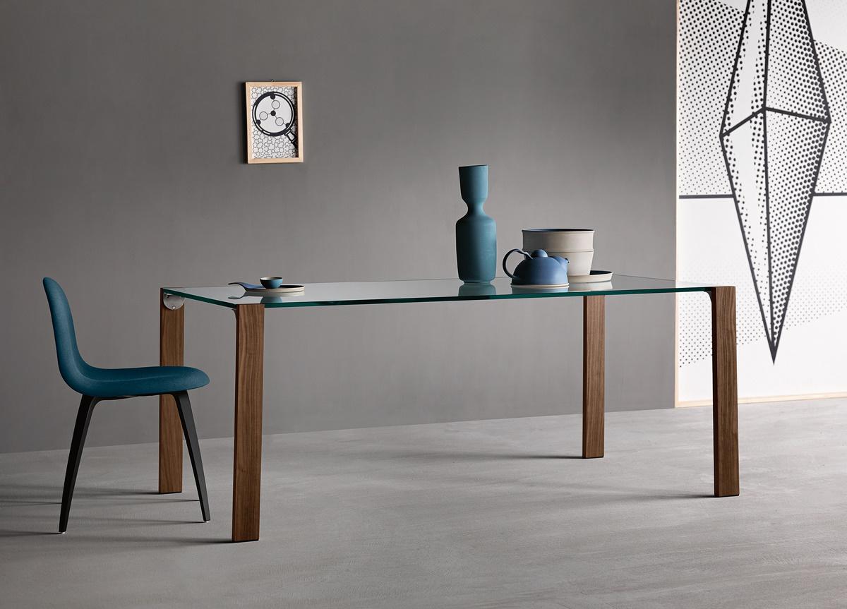 Tonelli Livingstand Glass Dining Table