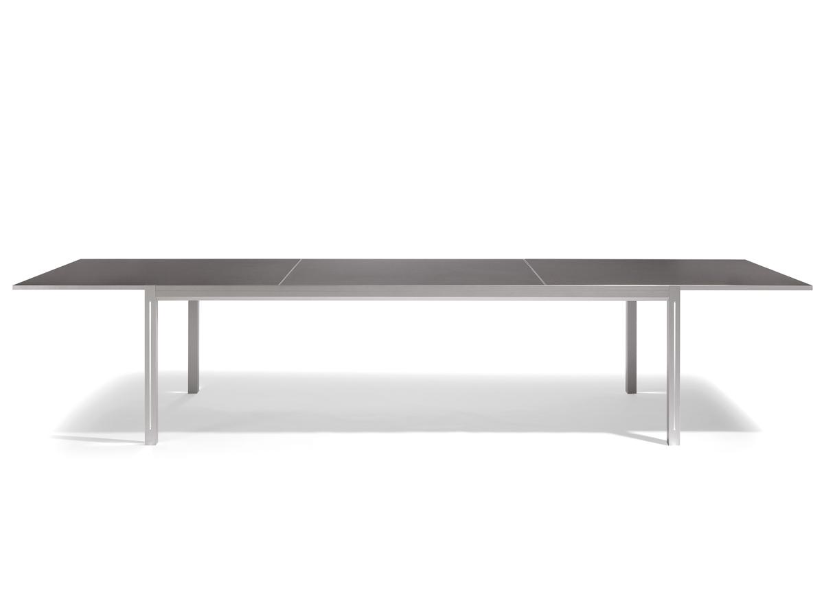 Manutti Luna Extending Garden Table