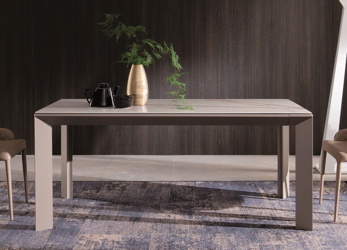 Ozzio Metro Extending Dining Table