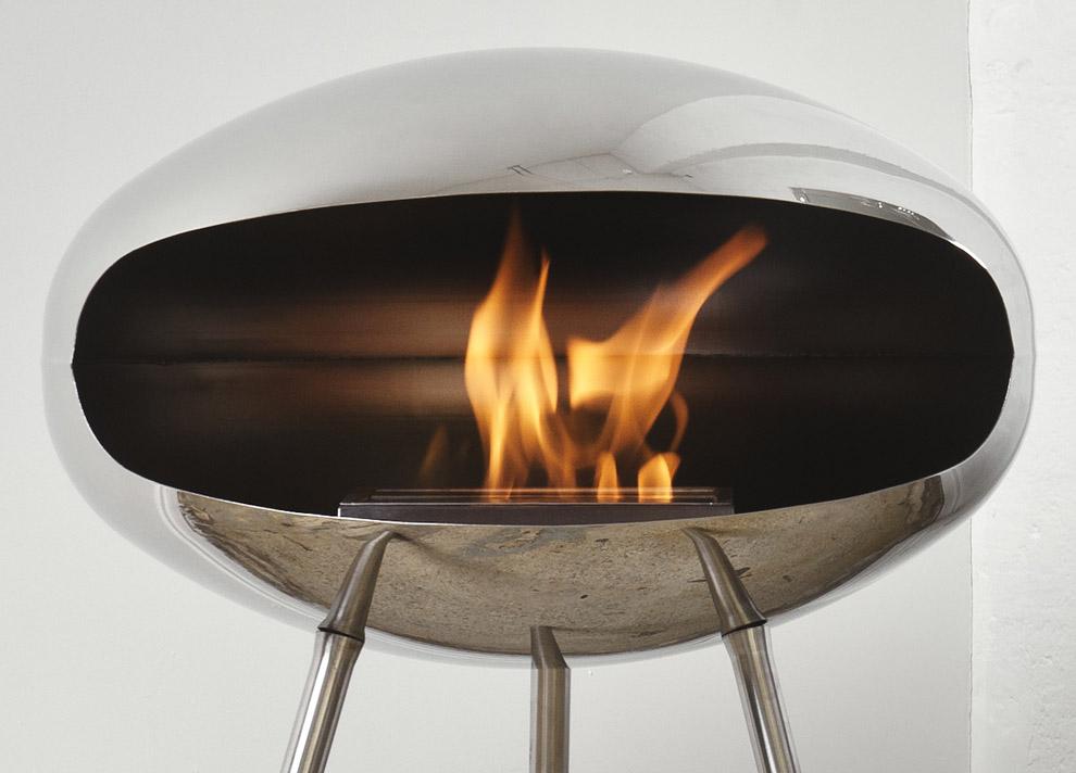 Cocoon Terra Indoor/Outdoor Fire - Polished Stainless Steel