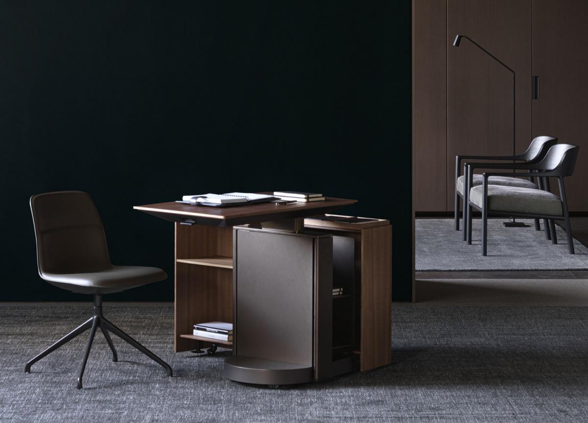 Molteni Touch Down Desk Unit