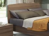 Este Contemporary Bed