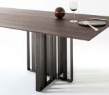 Lema Shade Dining Table