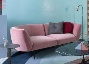 Saba Rendez-Vous Small Curved Sofa