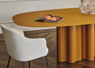 Saba Teatro Magico Dining Table in Glass