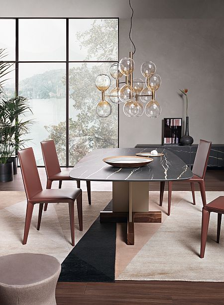 Award Winning Bonaldo Cross dining table 