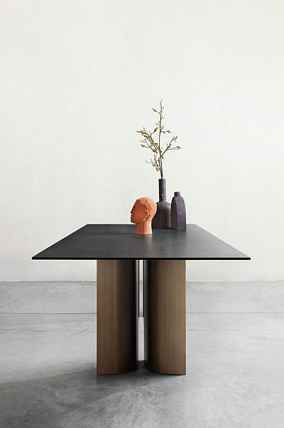 Lema Gullwing table