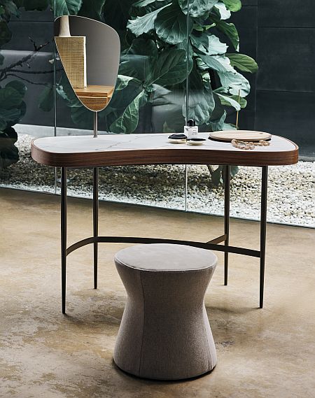 Milan Design Week - Bonaldo Clessidra stool & Venus dressing table