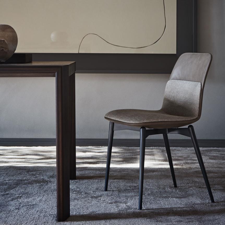 Molteni Barbican Dining Chair