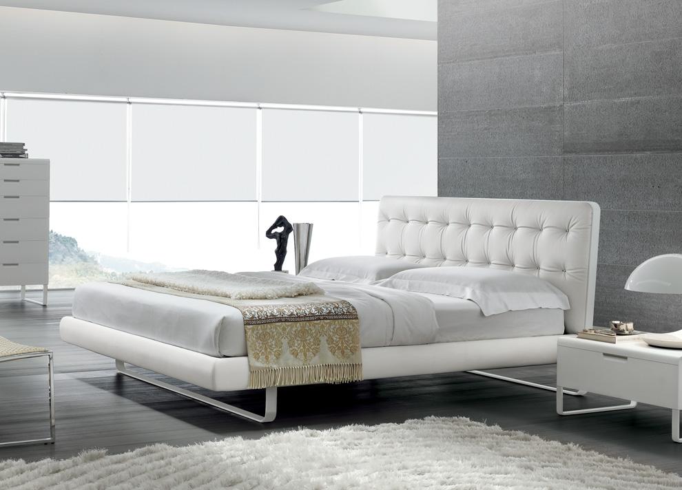 Tall Blade Super King Size Bed, Super King Size Bed With Large Headboard