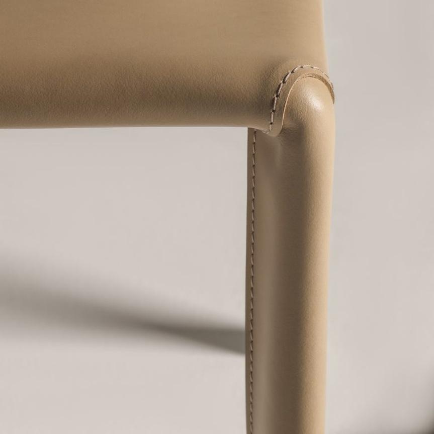 Frag Blyn Dining Armchair