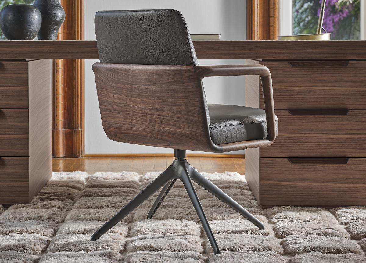 Porada Cuna Executive Low Back Armchair