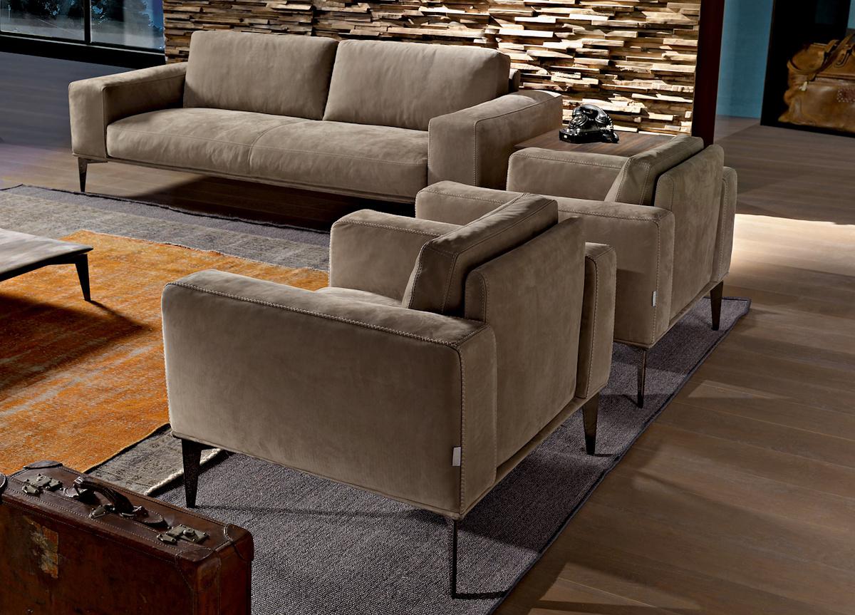 Cierre Aida A Armchair