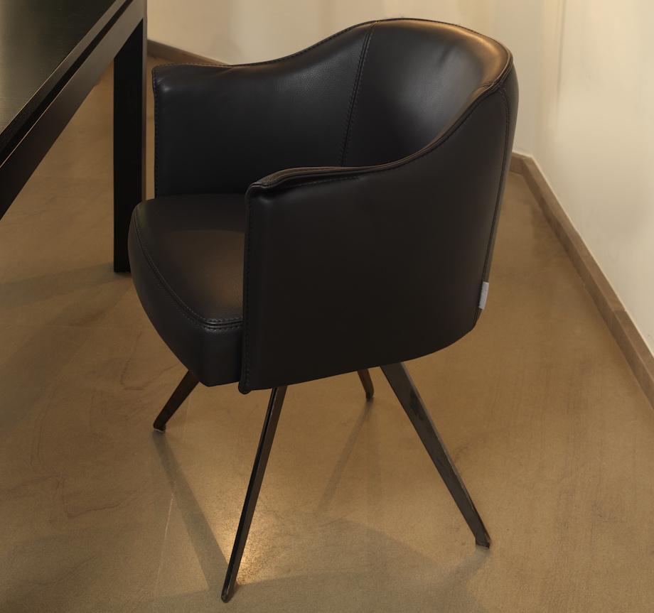 Cierre Boheme Dining Armchair with Swivel Base