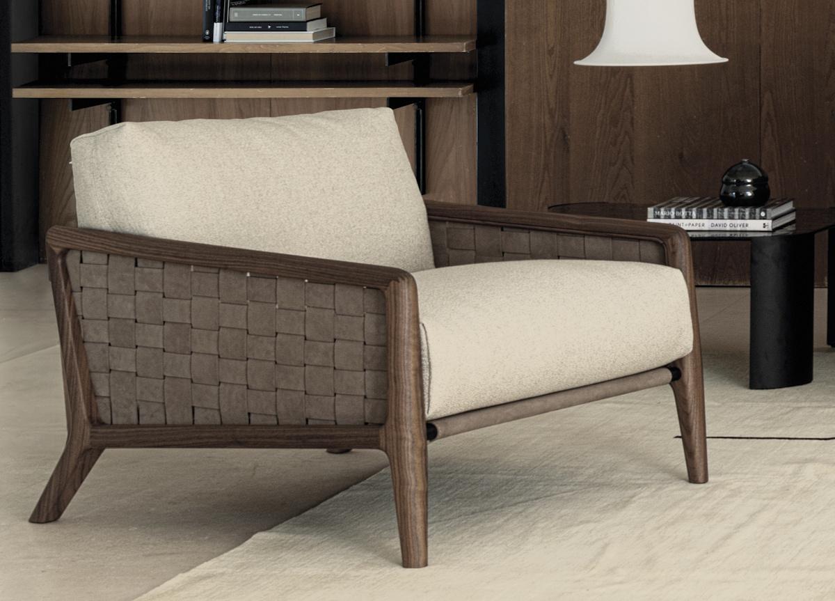 Cierre Iole Armchair