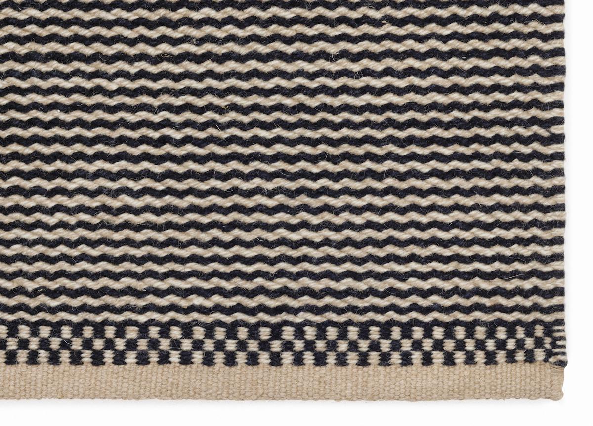 Fabula Living Daisy Rug