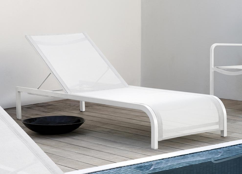 Manutti Enyo Sun Lounger - NOW CALLED HELIOS - Now Discontinued