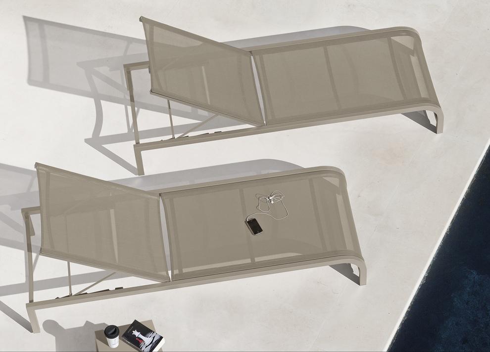 Manutti Enyo Sun Lounger - NOW CALLED HELIOS - Now Discontinued
