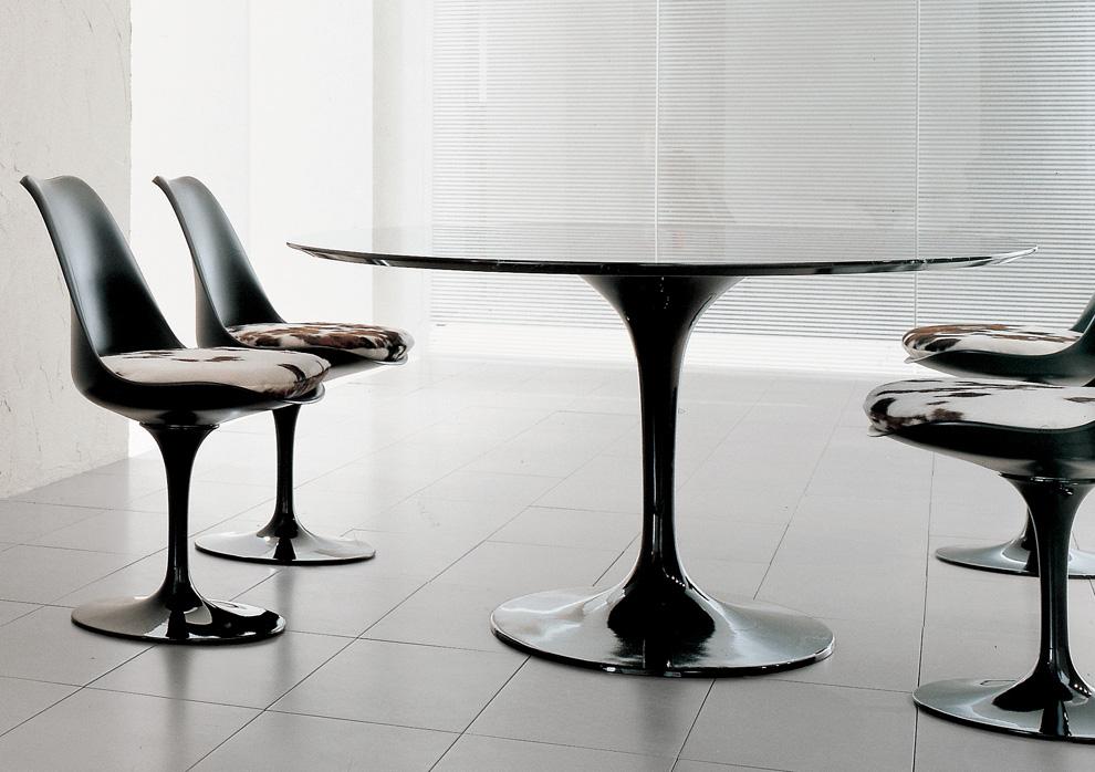 Alivar Saarinen Tulip Round Dining Table - Now Discontinued