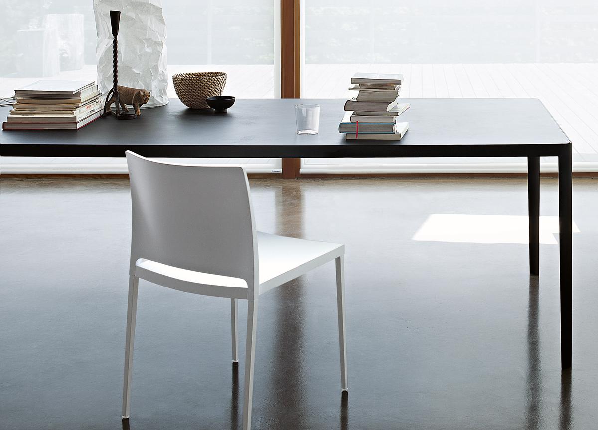 Lema Filo Dining Table