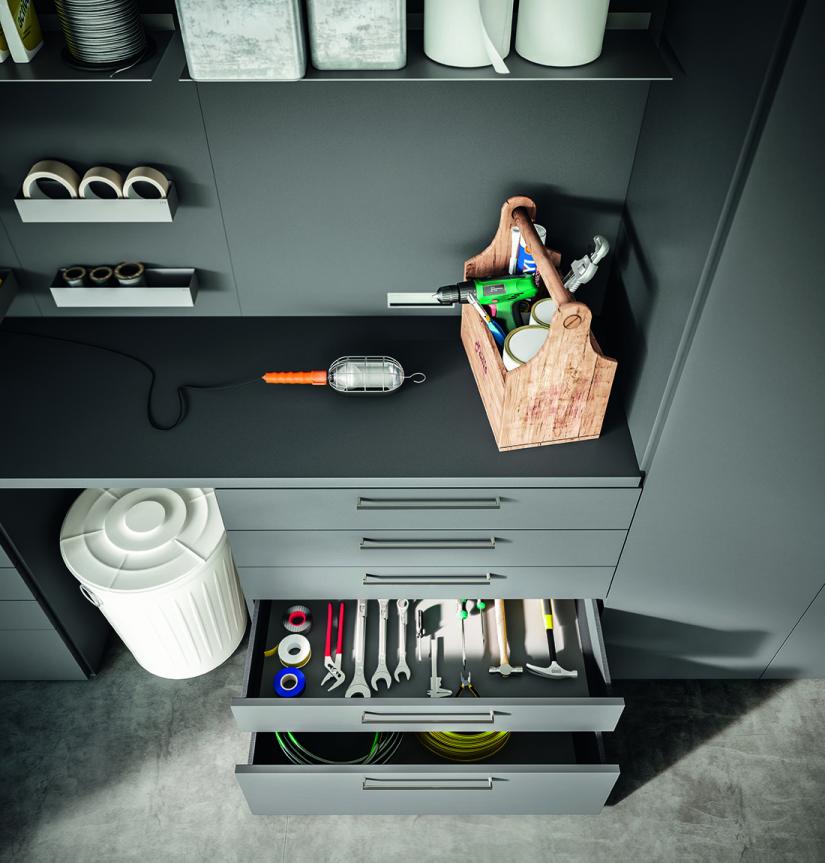 Poker Garage/Workshop Composition