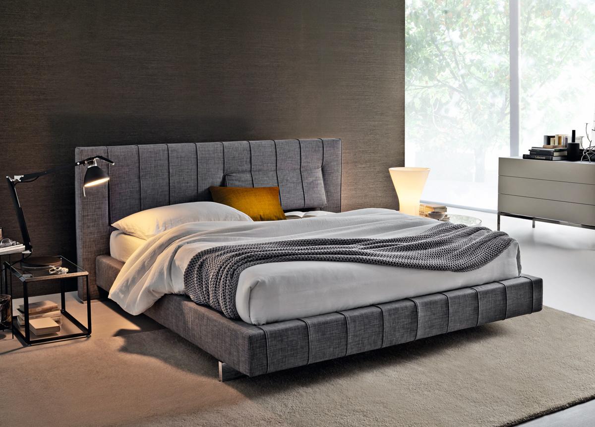 Molteni High Wave Bed