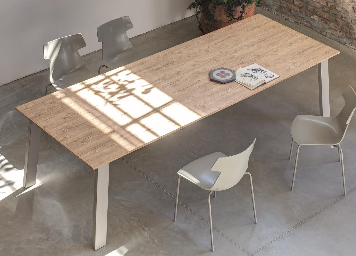 Bontempi Kalua Leaf Extending Dining Table