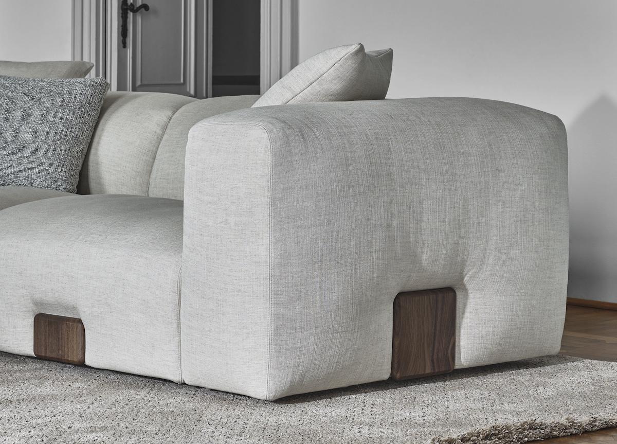 Porada Koji Sofa