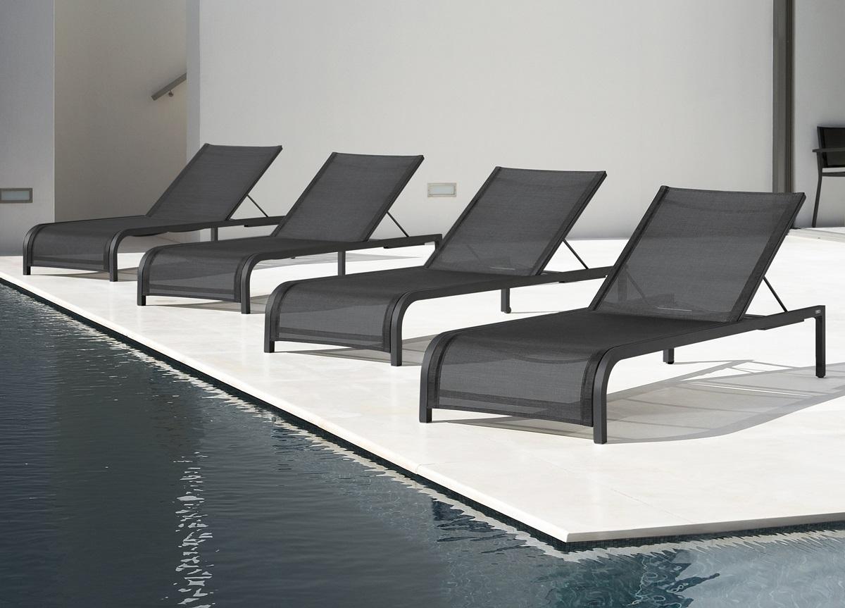 Manutti Latona Sun Lounger - Now Discontinued