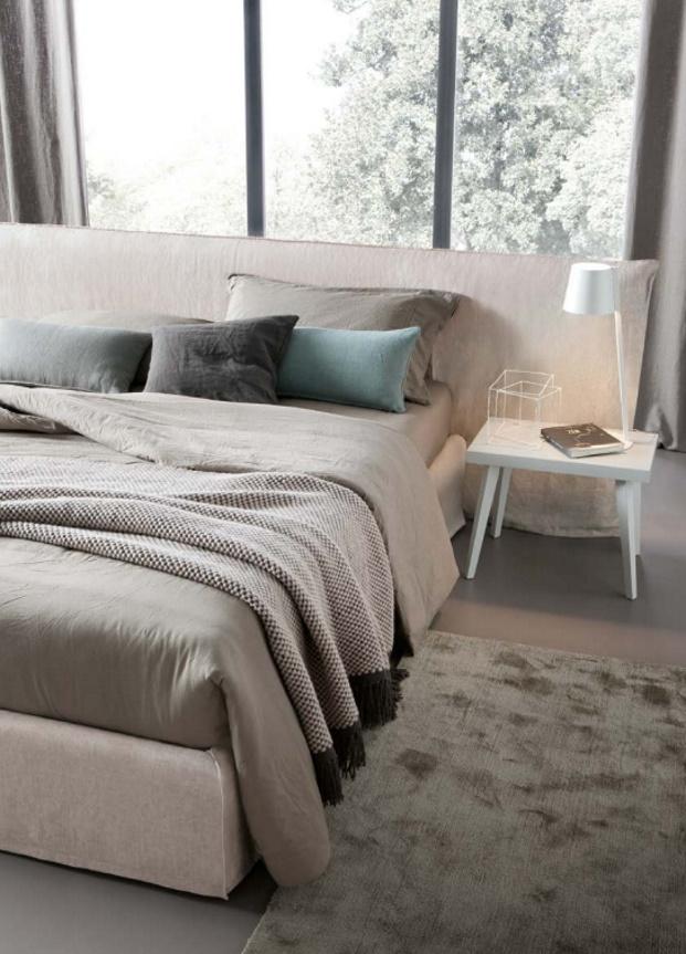 Lucrezia Storage Bed