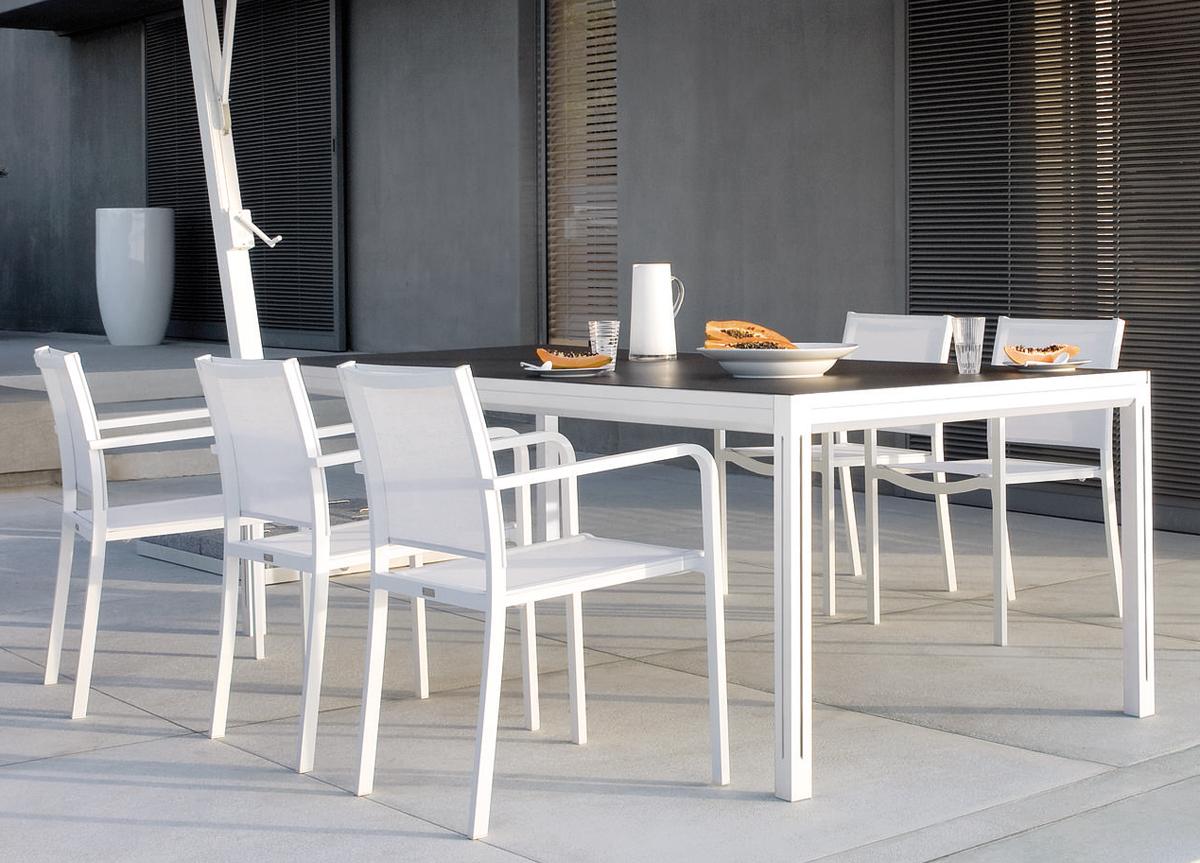 Manutti Luna Extending Garden Table - Now Discontinued