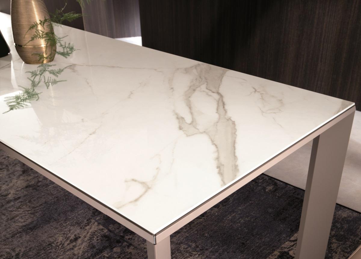 Ozzio Metro Extending Dining Table