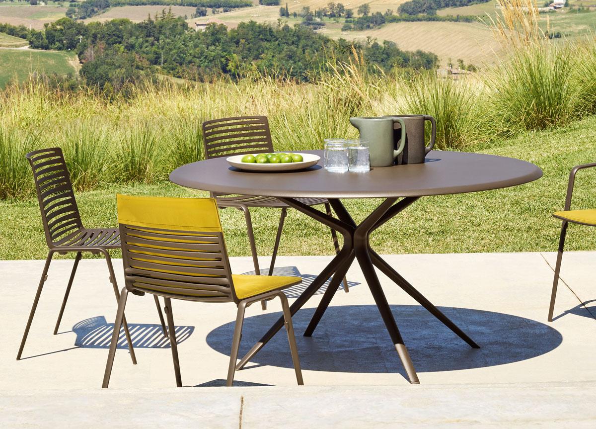 Moai Round Garden Table Modern, Round Outdoor Tables Uk