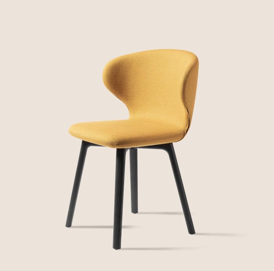 Miniforms Mula Dining Chair with Ash Legs