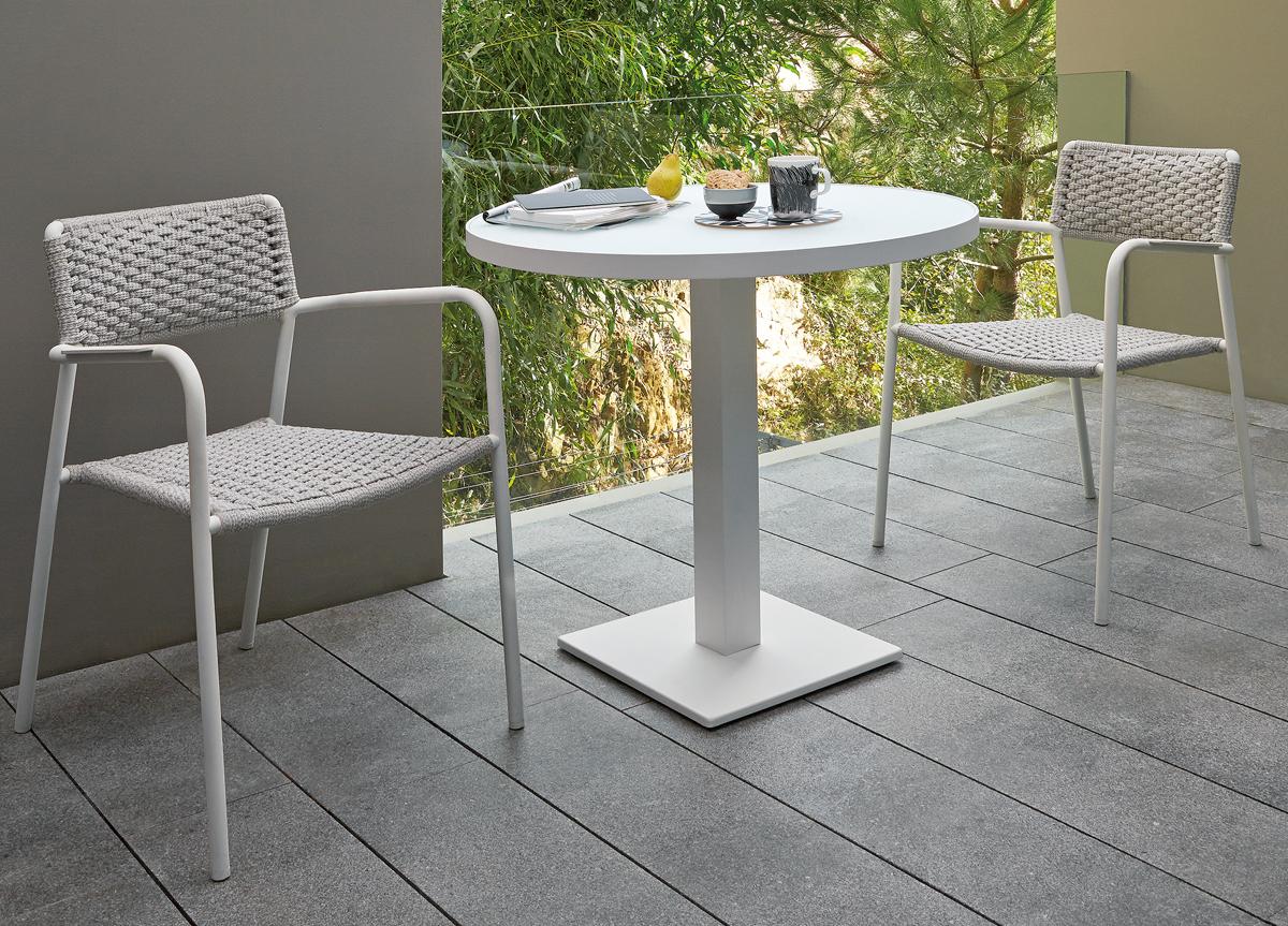 Manutti Napoli Round Bistro Table - NOW DISCONTINUED