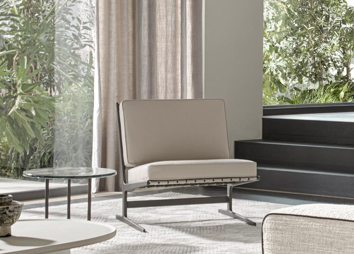 Molteni Paula Armchair