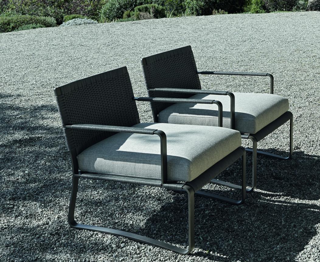 Molteni Phoenix Garden Armchair