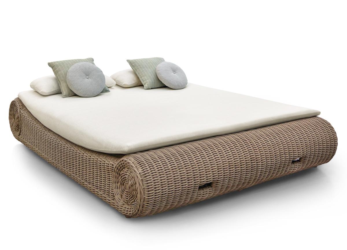 Manutti River Daybed