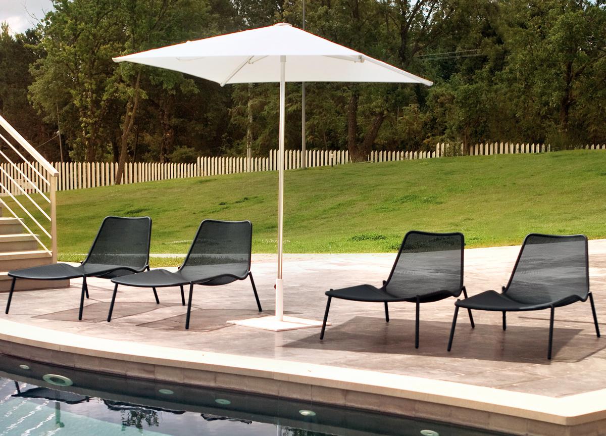 Emu Round Sun Lounger Emu Garden Furniture