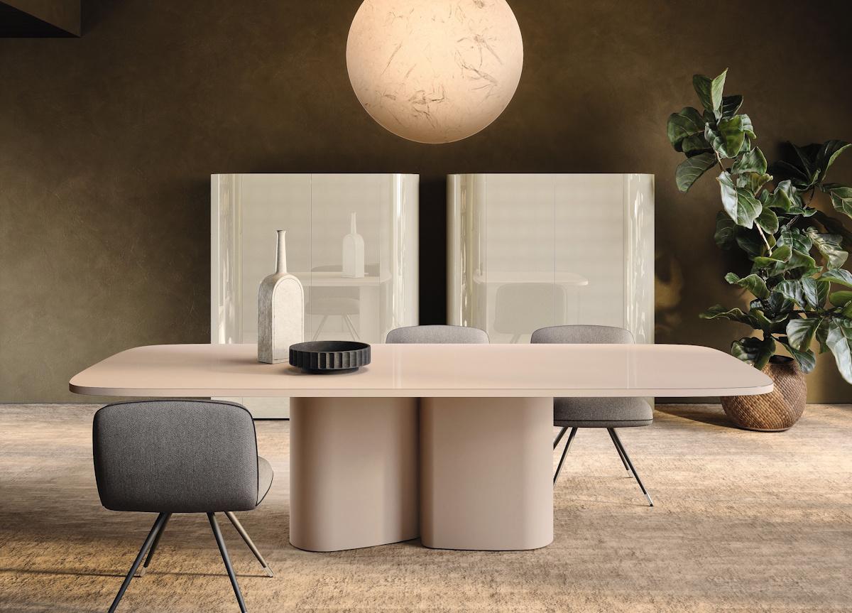Pianca Sabi Dining Table