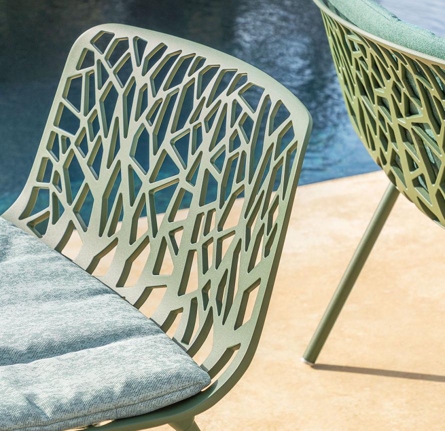 Selva Garden Lounge Chair