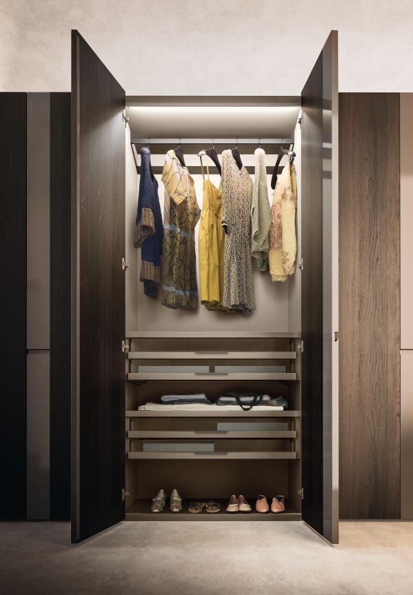 DaFre Strip Wardrobe