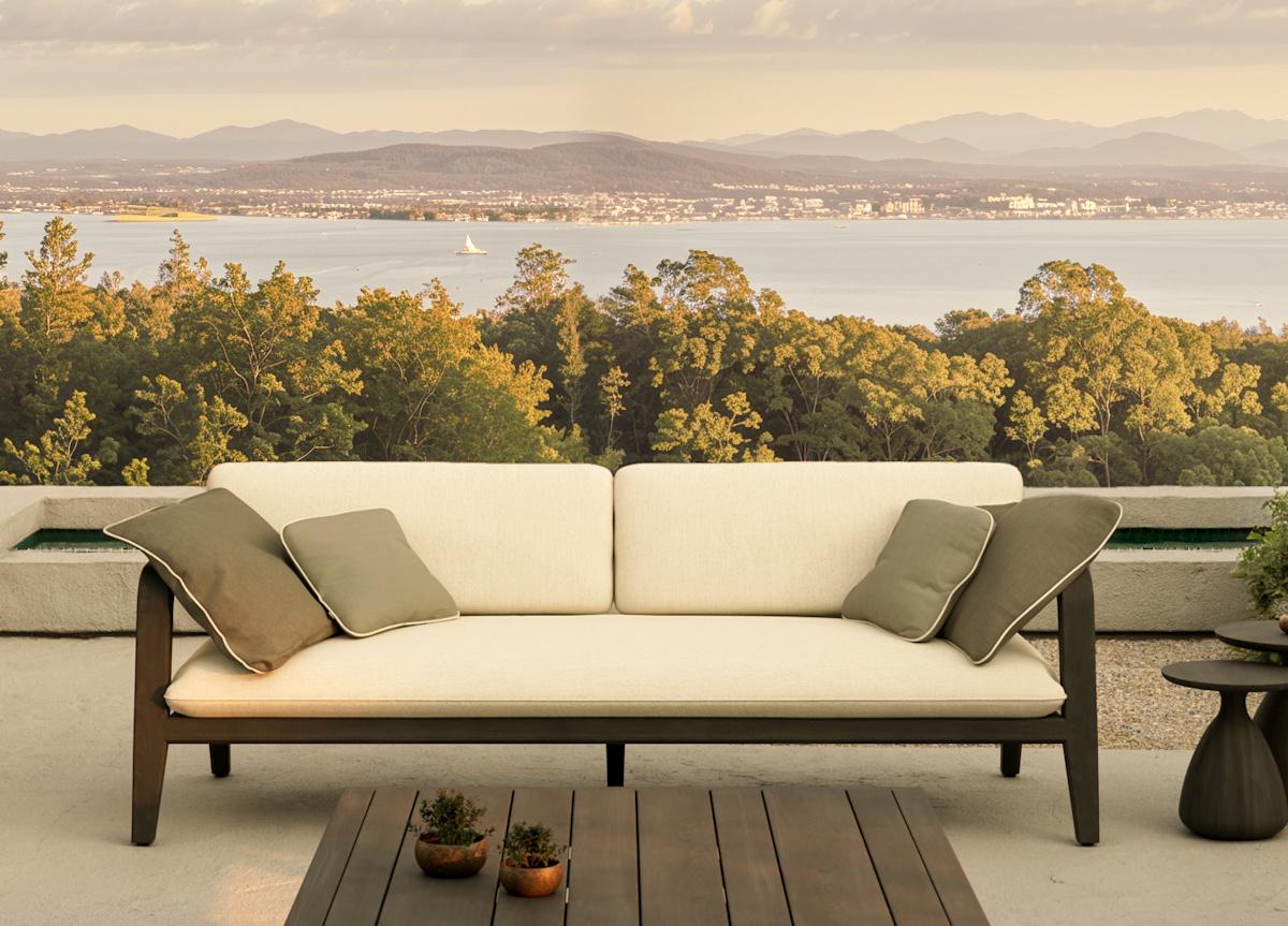 Manutti Sunrise Garden Sofa