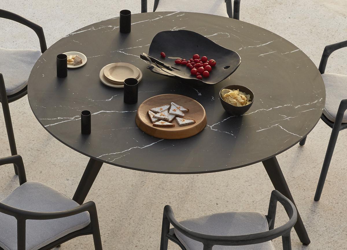Manutti Torsa Round Garden Table