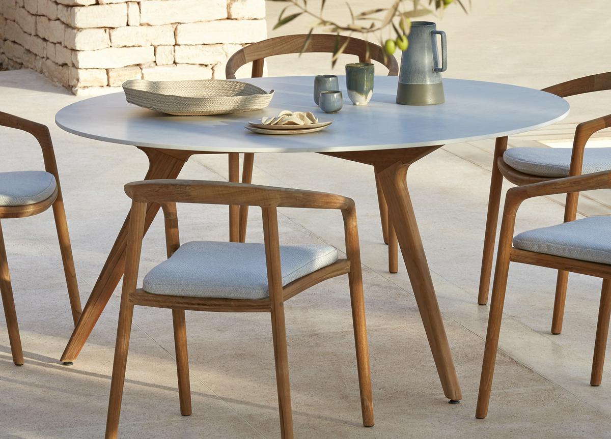 Manutti Torsa Round Garden Table