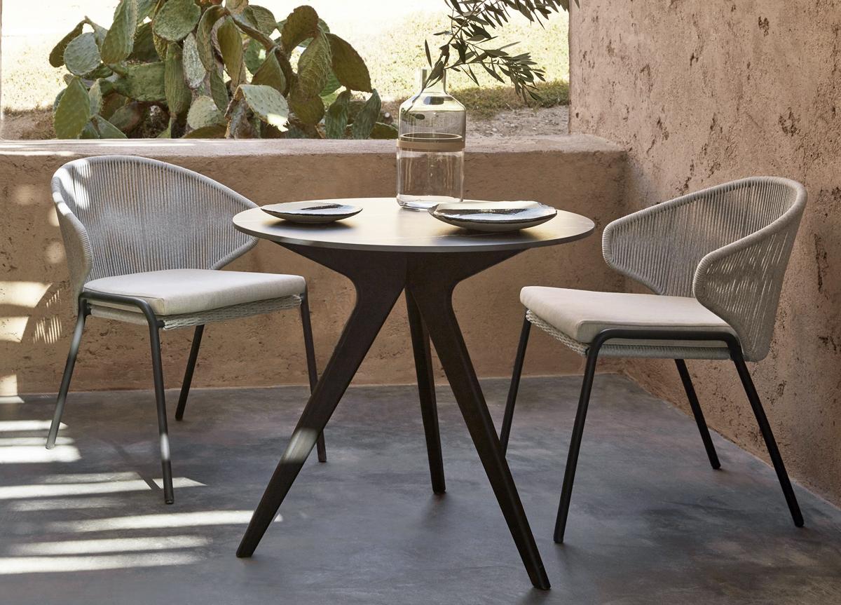 Manutti Torsa Bistro Table