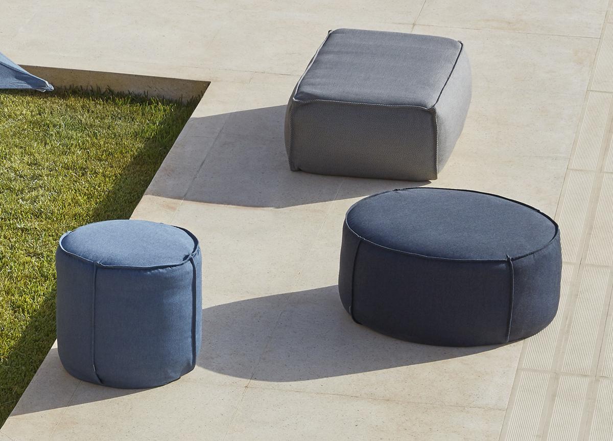 Manutti Touch Garden Poufs