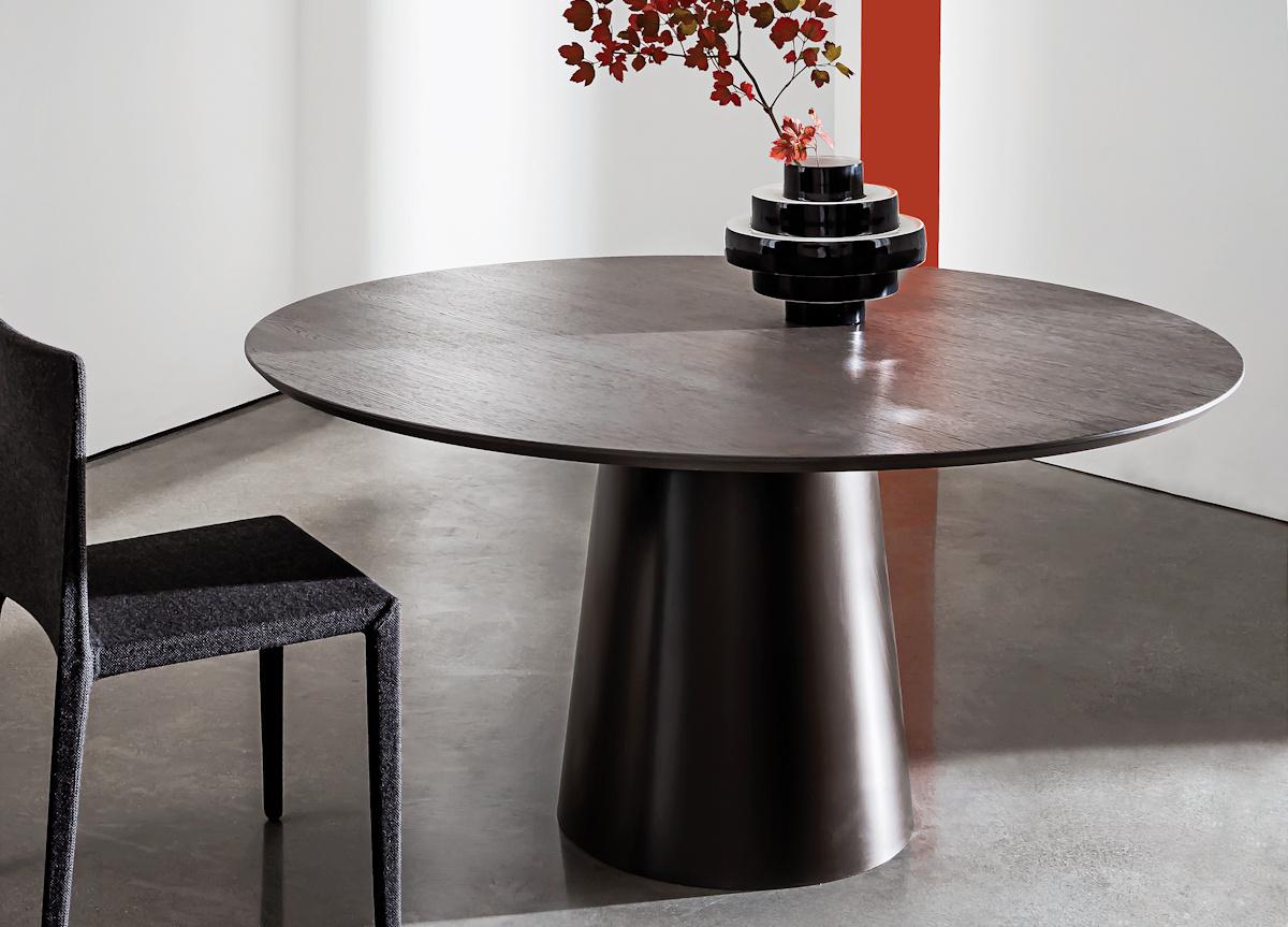 Sovet Italia Totem Round Dining Table